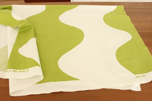 商品の詳細3: 【marimekko】　LOKKI　vintage生地　黄緑　136ｃｍ×115ｃｍ